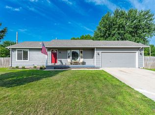 511 Edgewood Ave, Augusta, KS 67210