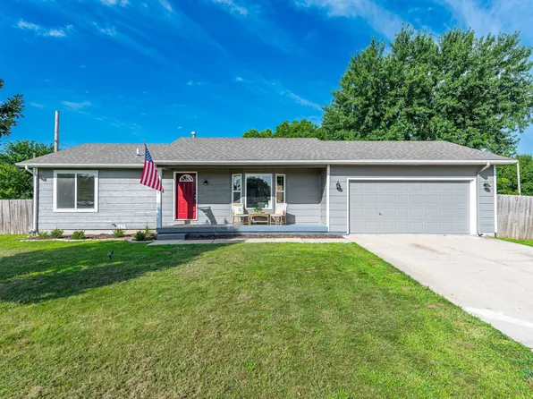 511 Edgewood Ave, Augusta, KS 67210