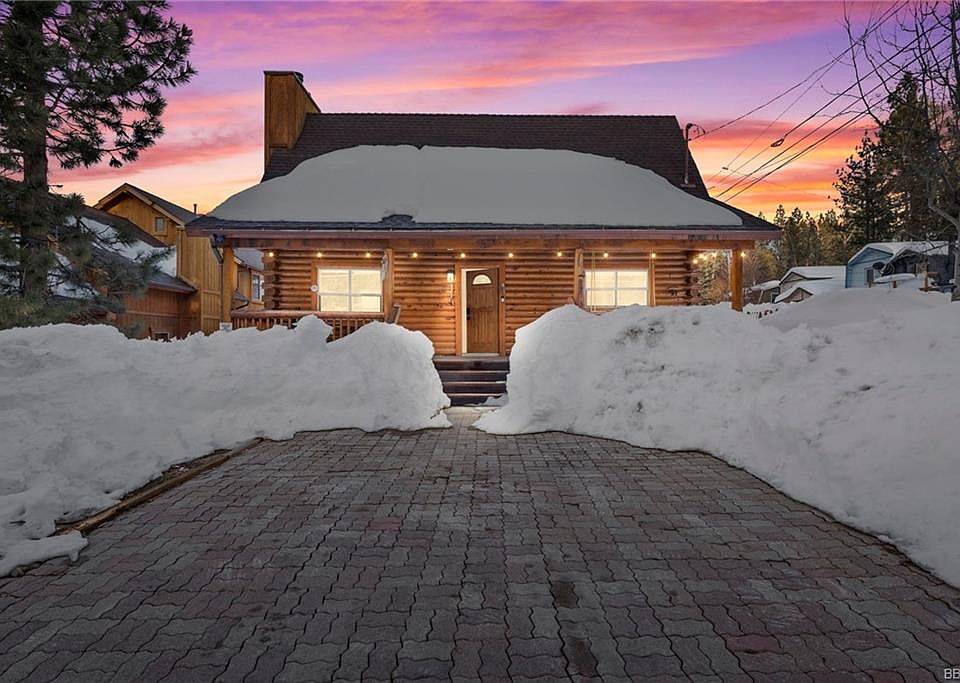 1st image of 691 Elm Dr