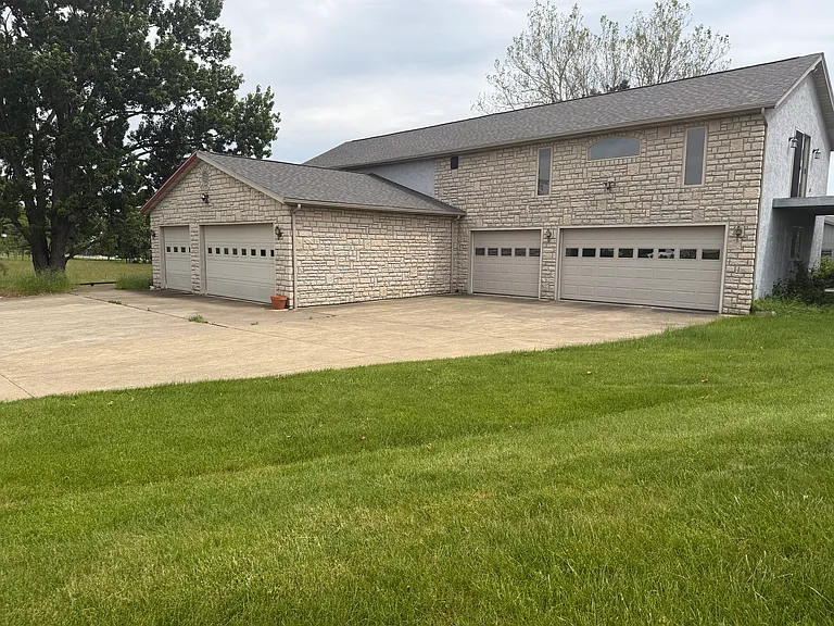 1991 Martinsburg Rd — Photo 15
