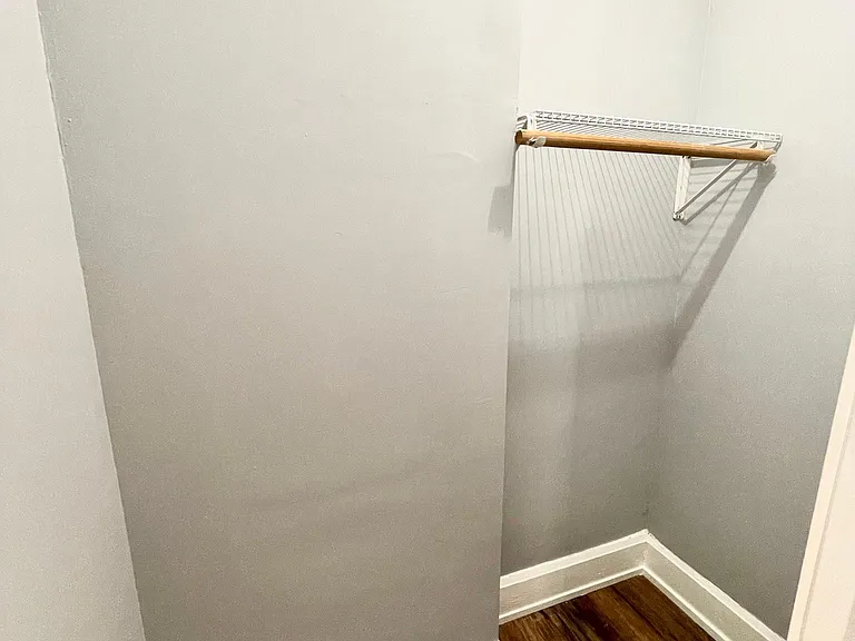 855 N Parkside Ave #1R — Photo 8