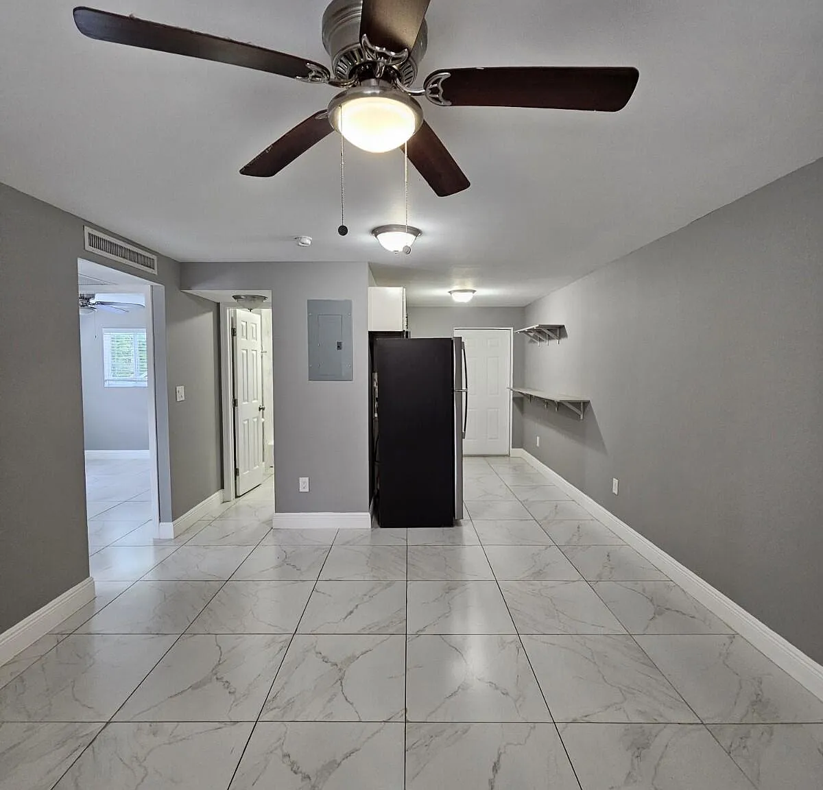 2 bed, 1.0 bath, 675 sqft, $1,750 — Photo 2