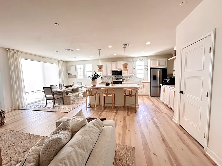 3939 S Sunrise Ave — Photo 8