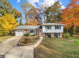 6419 Charnwood St, Springfield, VA 22152