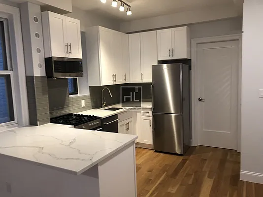 Rented by Highline Residential | media 41