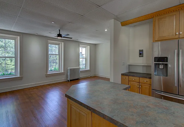 515 Locust St #3 — Photo 9