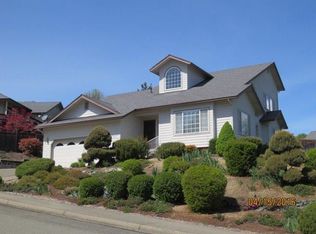 1214 NW Cooke Ave, Grants Pass, OR 97526