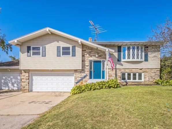 N1406 Maple DRIVE, Campbellsport, WI 53010