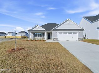 720 Regiment Rd, Jacksonville, NC 28546