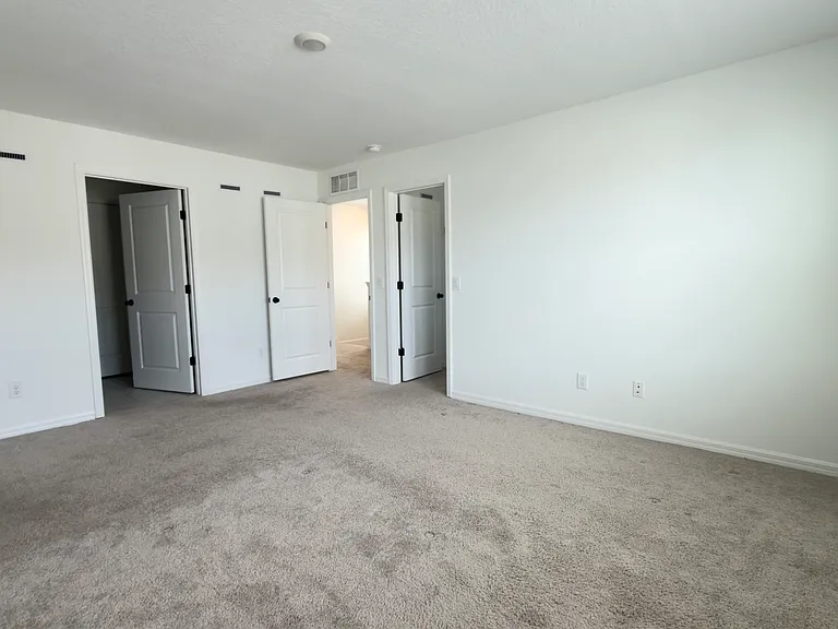 815 Longboat Dr — Photo 13