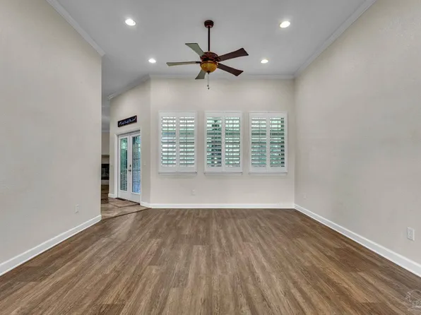 4401 Essex Terrace Cir, Pace, FL 32571