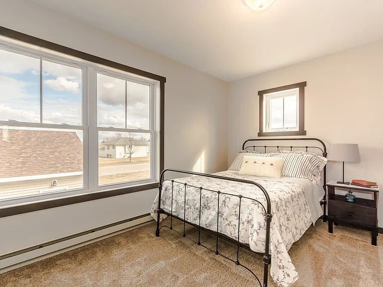 826-834 Thames Ct #1008 — Photo 23