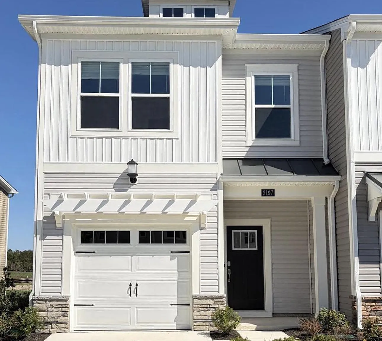 3 bed, 2.5 bath, 1584 sqft, $2,450 — Photo 1