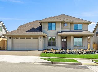 547 Autumn Hills Dr, Medford, OR