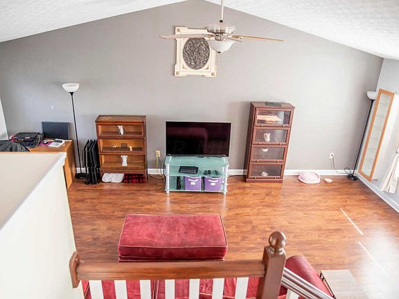 3rd image of 848 Military Dr