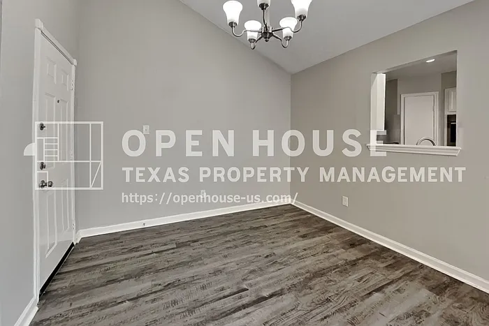 6823 Heather Hollow Dr — Photo 7