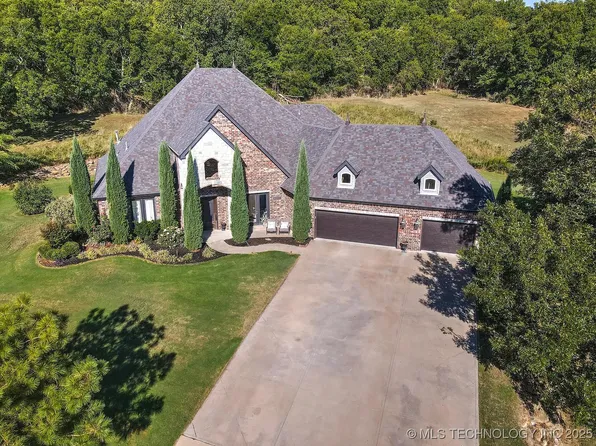 14350 E 510th Rd, Claremore, OK 74019