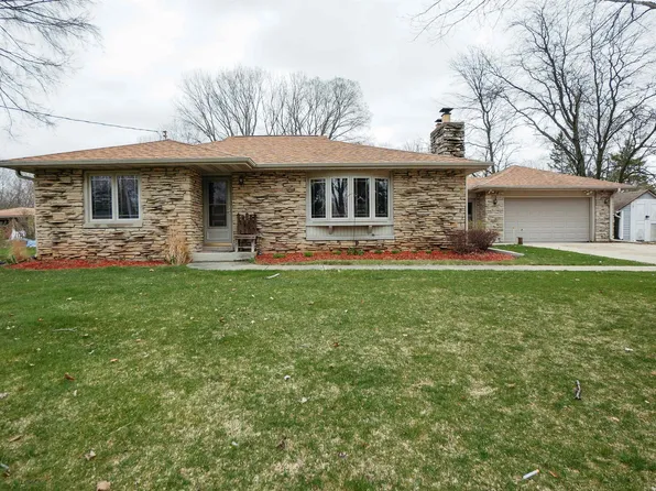 W156N9742 Pilgrim Rd, Germantown, WI 53022