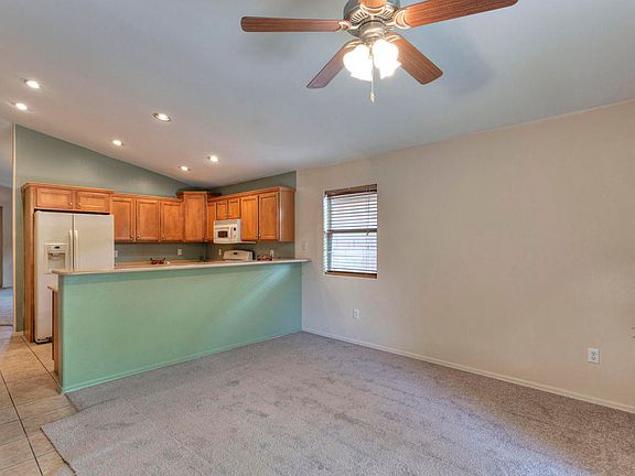 5th image of 393 N Rustlers Canyon Dr
