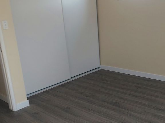 5th image of 10214 Woodworth Ave APT 6