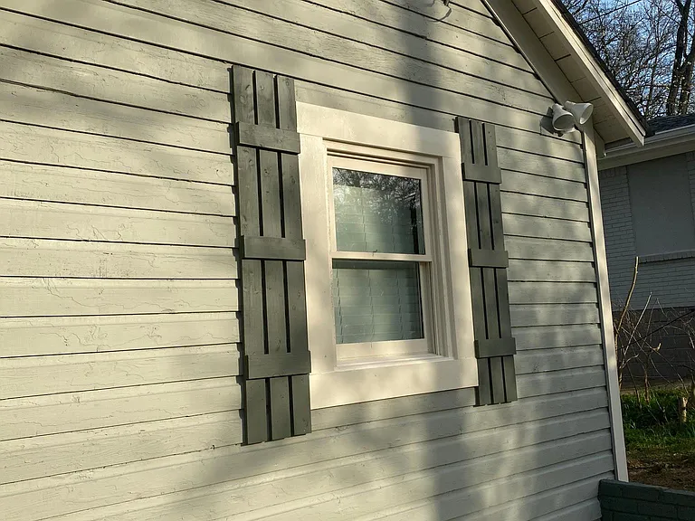 379 Illinois Ave NW — Photo 19