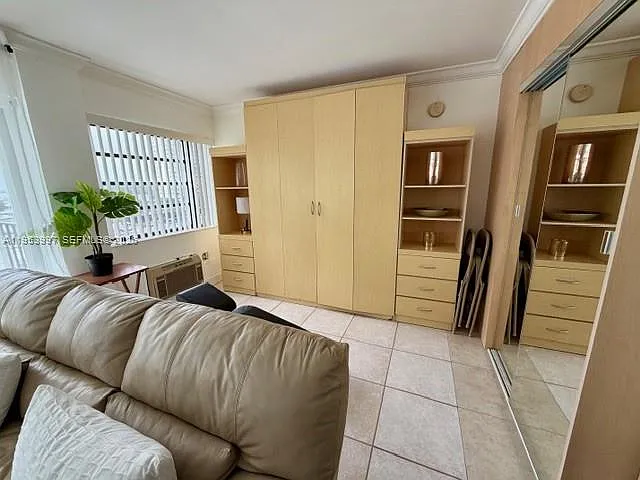220 Kings Point Dr #501 — Photo 14