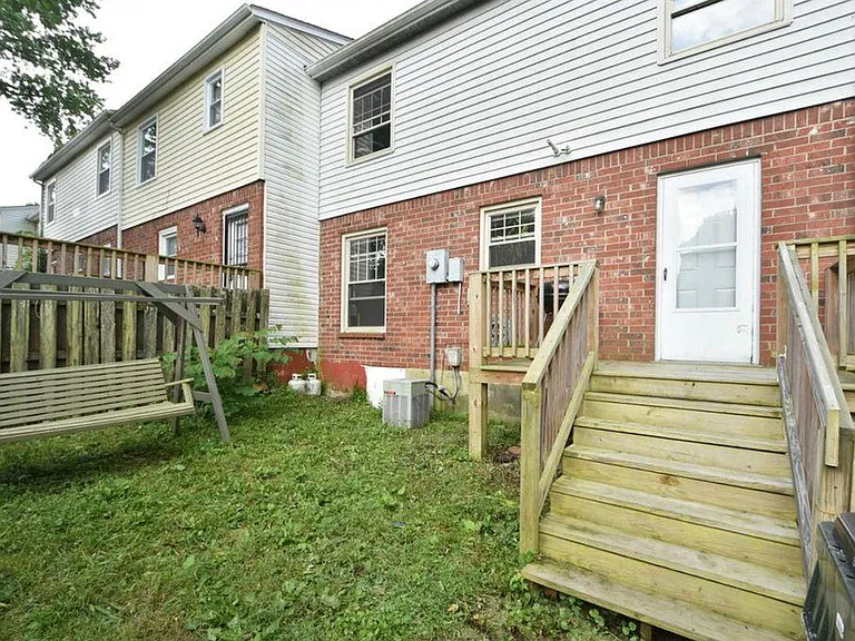 175 Hedgewood Ct — Photo 20