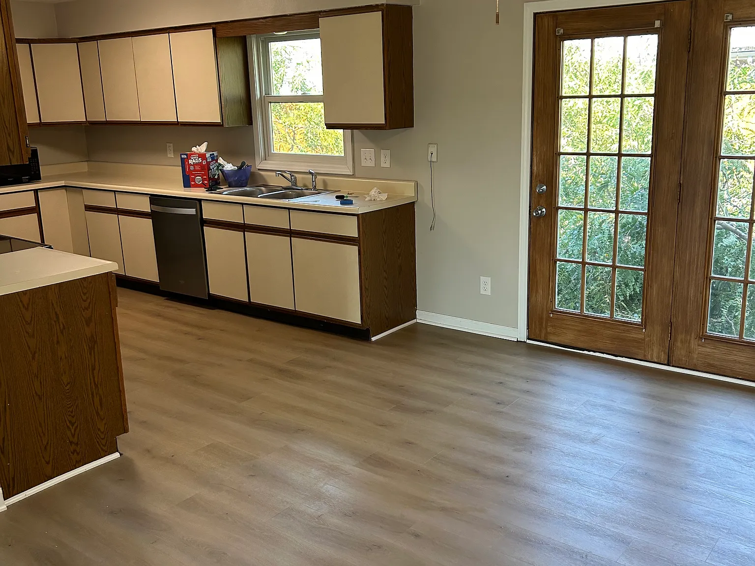 2 bed, 950 sqft, $1,350 — Photo 3