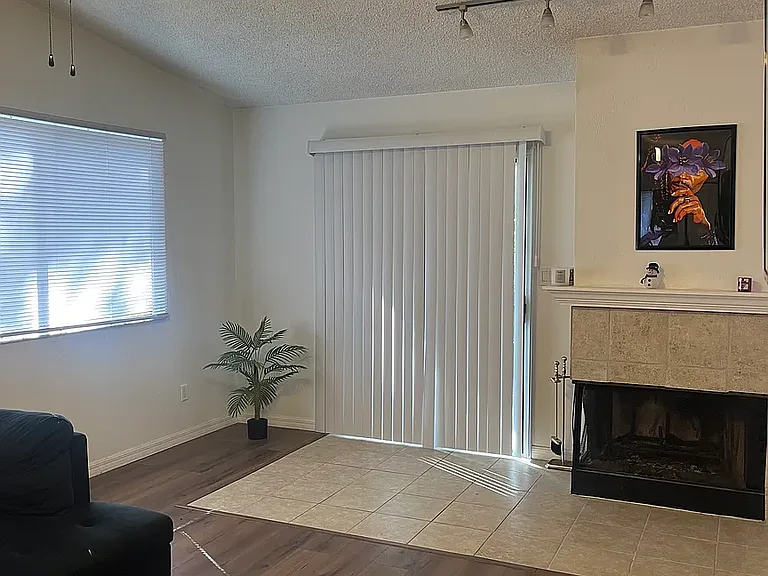 1563 Hancock Ln — Photo 7