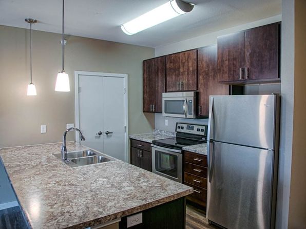 1848 39th St S APT 204