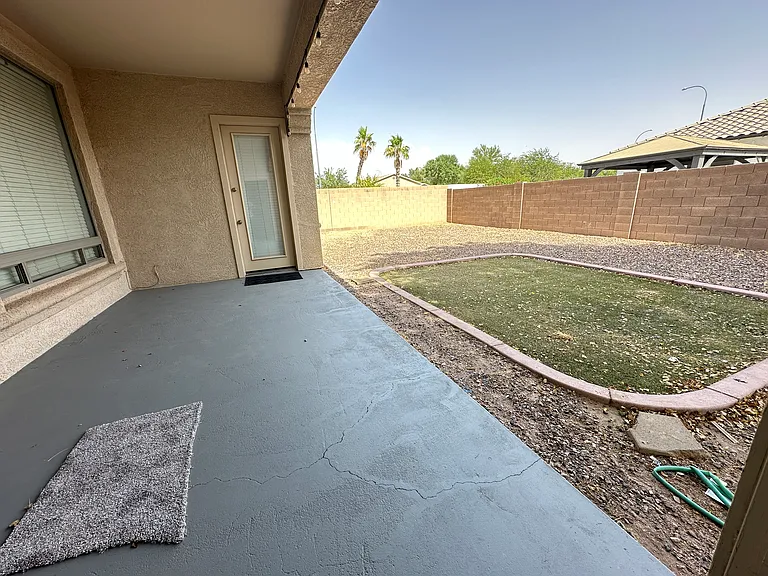 791 E Powell Way — Photo 18