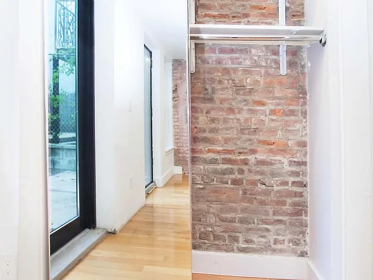 144 W 12th St #1A — Photo 9