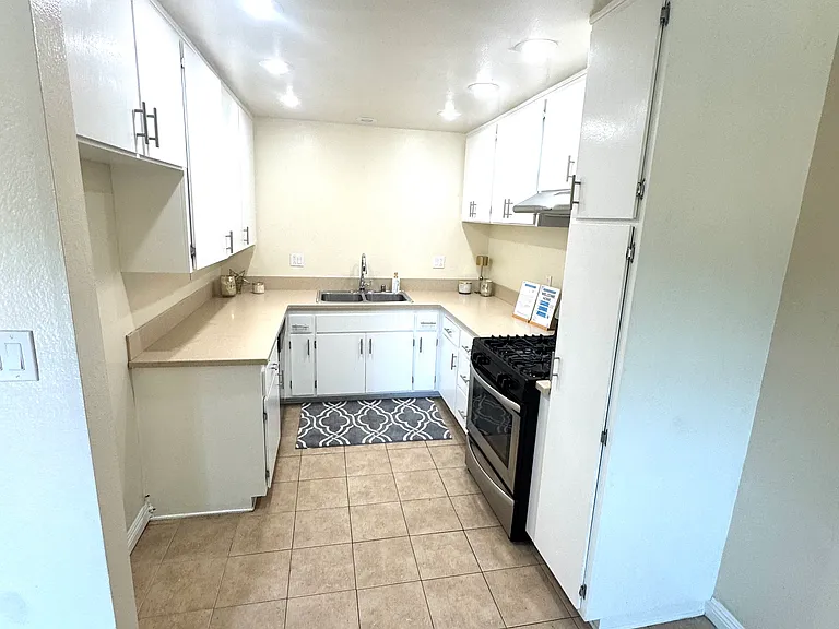 8231 Ellis Ave — Photo 12