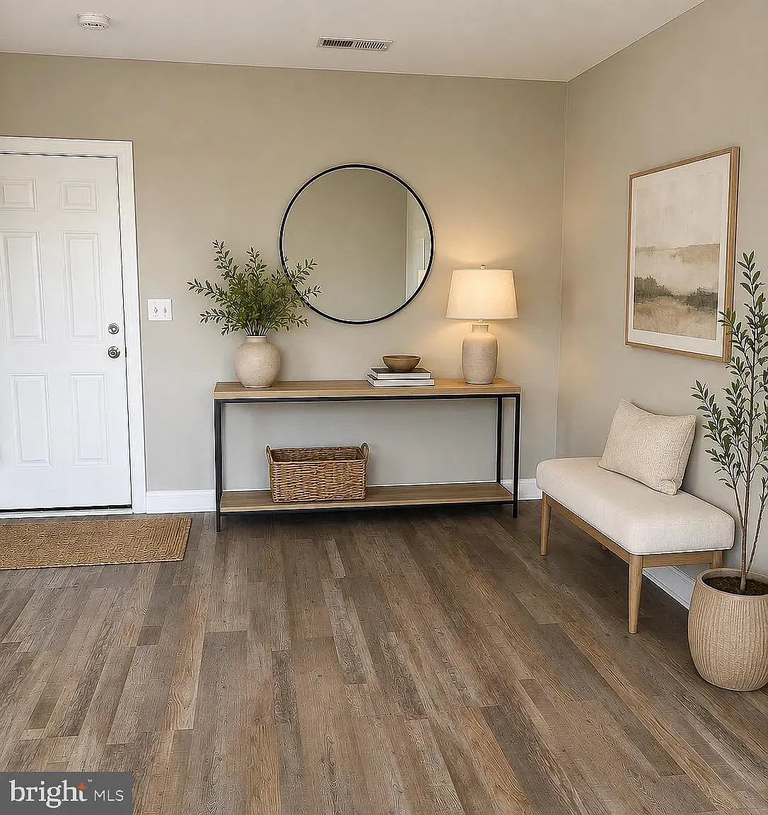 2 bed, 1000 sqft, $1,800 — Photo 2