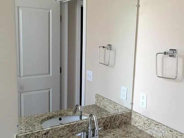 226 E Rochelle St #1 — Photo 13