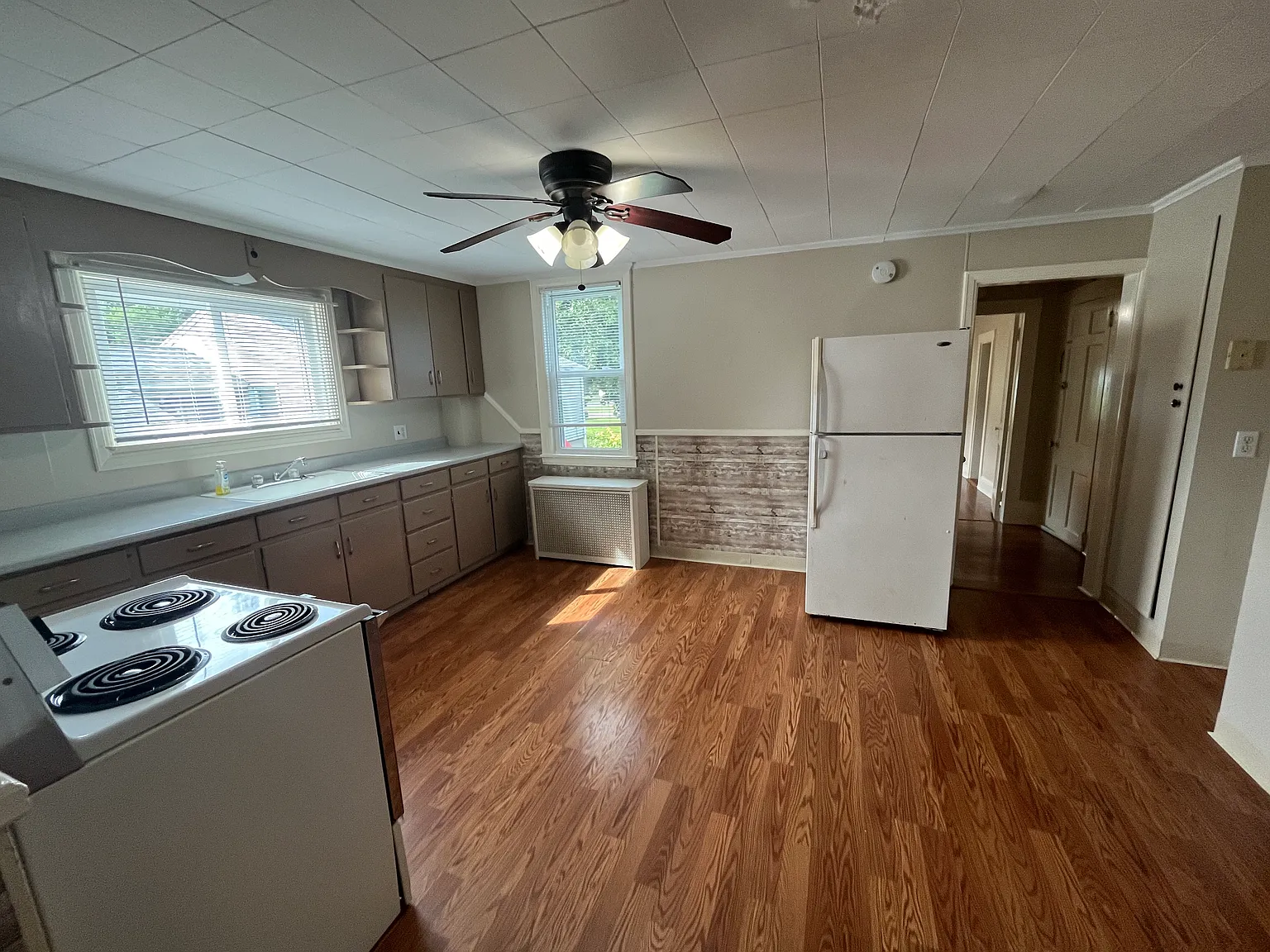 1 bed, $1,295 — Photo 2