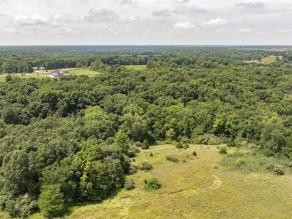 TRACT 4 Garnet Rd, Carlinville, IL 62626