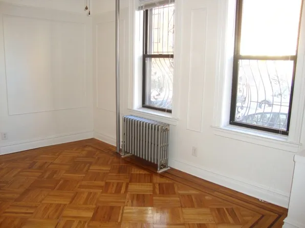 246 15th Street image 13 of 24