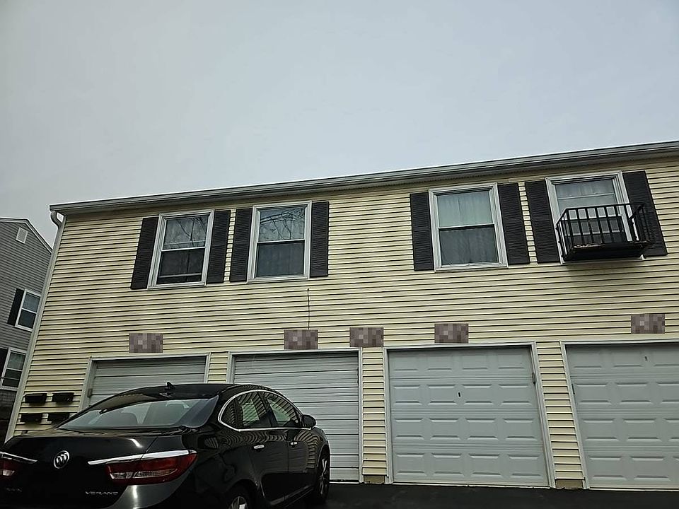 1st image of 1272 Prairie Ave