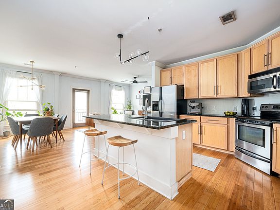 4th image of 1628 Briarcliff Rd NE #9