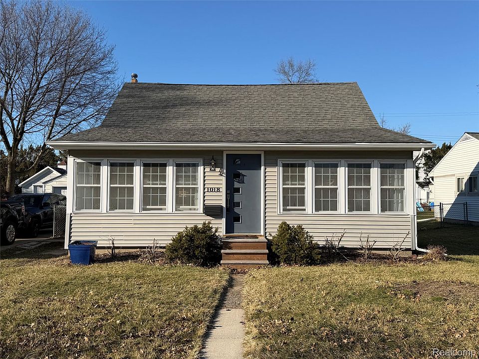 1st image of 1018 State St