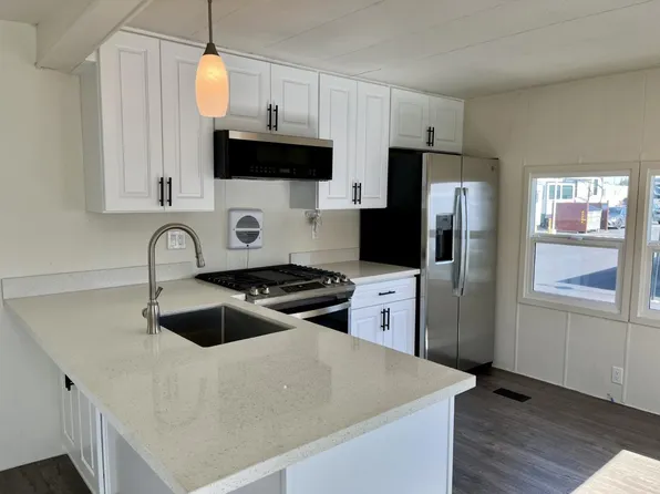 1700 El Camino Real Spc 12-5, South San Francisco, CA 94080