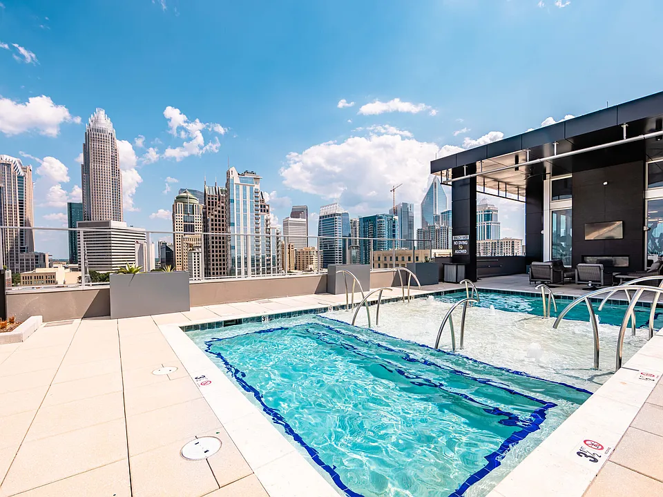 500 West Trade