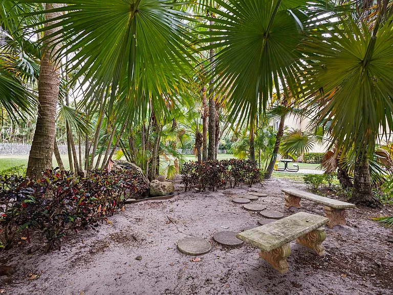 6450 Emerald Dunes Dr #103 — Photo 35