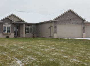 6937 Elmro Rd, Greenleaf, WI 54126