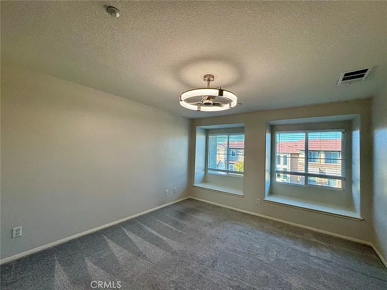 297 Tustin Field Dr — Photo 31