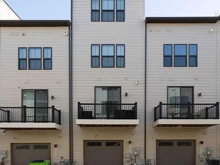 2807 Evansgreen Dr — Photo 10