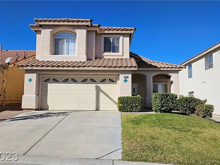 1821 Sierra Oaks Ln — Photo 1