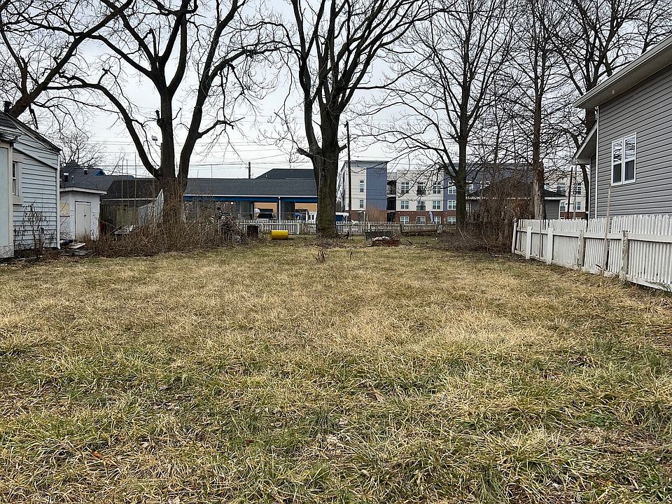 2nd image of 3014 Jackson St