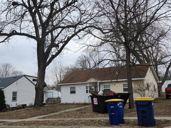 813 Carlton Ave, Faribault, MN 55021